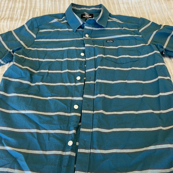 Boys XL Volcom teal blue with gray striped button up short sleeve shirt - Picture 4 of 5